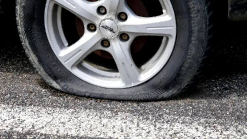 Reifen an Auto von Ueckermünder Stadtpolitiker zerstochen: Polizei prüft politische Motivation