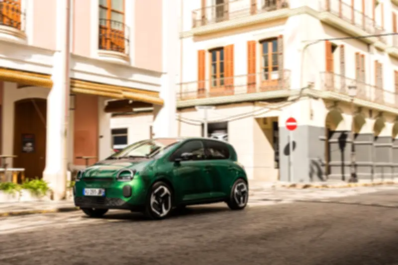 Renault Twingo kehrt als günstiges E-Auto zurück und startet Preiskampf