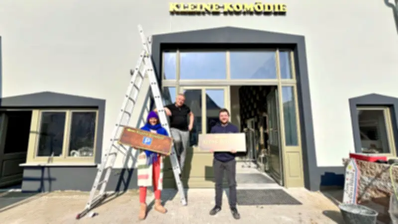 Reuden erhält eigene Theaterbühne: „Kleine Komödie“ startet mit Premiere