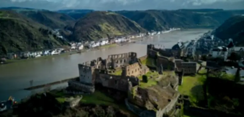 Rheinland-Pfalz genehmigt 124 Mini-Strömungskraftwerke im Rhein bei Sankt Goar