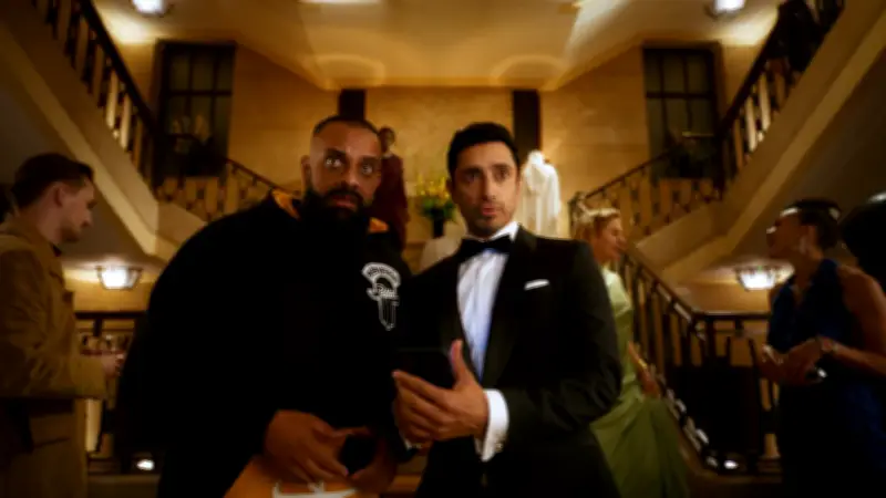 Riz Ahmeds Serie 'Bait': Satire über einen Schauspieler, der James Bond werden will