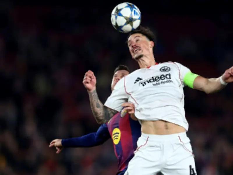 Robin Koch im Aufschwung: WM-Teilnahme wäre absoluter Traum für Eintracht-Kapitän