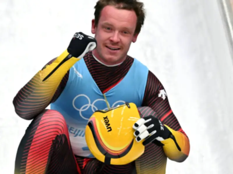 Rodeln: Felix Loch krönt Saison mit Bahnrekord beim Weltcup-Finale in Altenberg