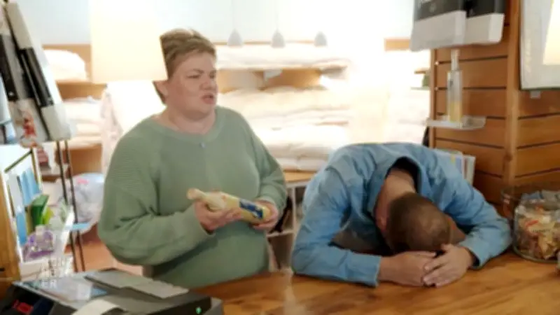 Ronzheimer-Doku enthüllt: Sackkarre löst Bürokratie-Wahnsinn in Deutschland aus