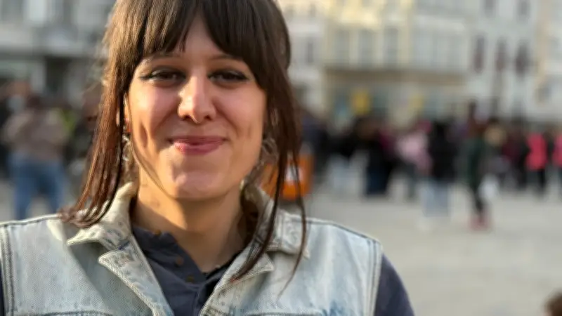 Rostock: 2200 Menschen demonstrieren am Weltfrauentag für Gleichberechtigung