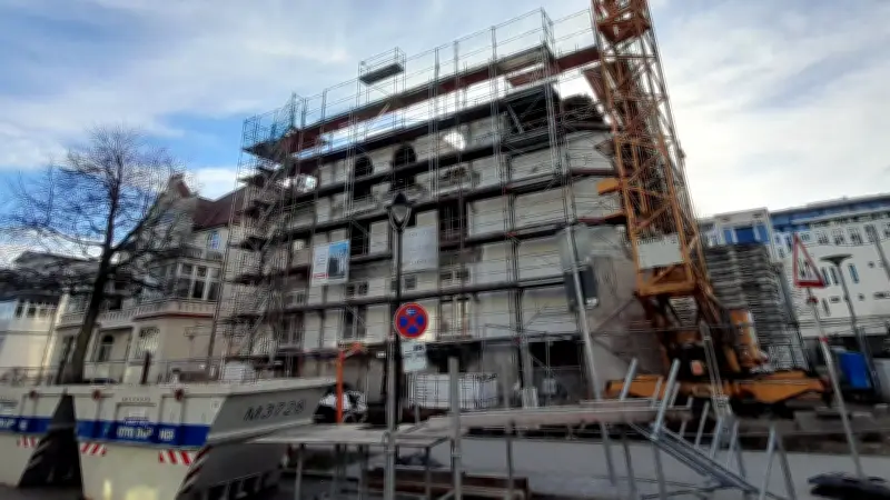 Rostock-Warnemünde: DDR-Villa-Umbau verzögert sich - Eigentümer nennt Fertigstellungstermin