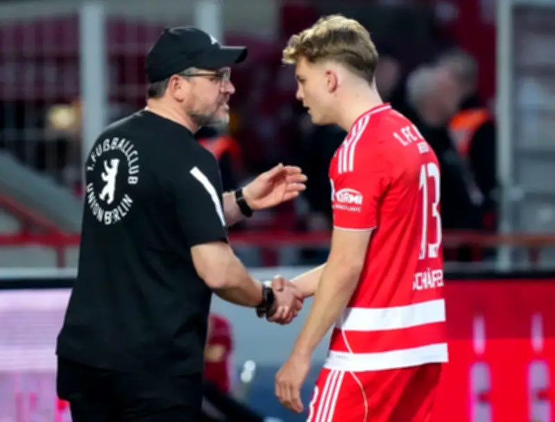 Rote Karte für Schäfer bei Union gegen Werder: Trainer Baumgart kritisiert Schiedsrichter-Entscheidung