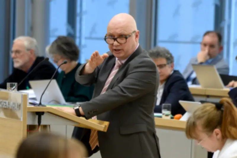 Sachsen-Anhalt: Landtagsfraktionen attackieren AfD wegen Vetternwirtschaft und Clanstrukturen