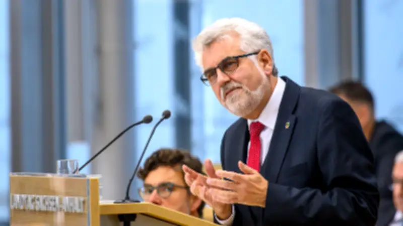 Sachsen-Anhalts Energieminister fordert Übergewinnsteuer gegen hohe Spritpreise