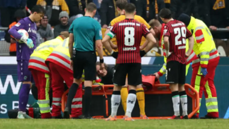 Saison-Aus droht für Hannover-96-Star nach Operation in Hamburg