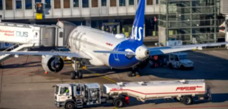 SAS streicht 1000 Flüge im April: Hohe Spritpreise treiben Ticketkosten