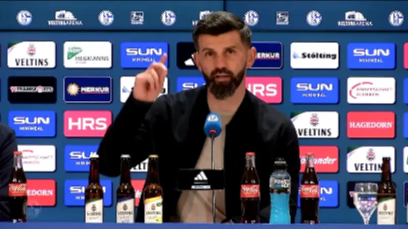 Schalke-Frust nach Dzeko-Rot: Trainer Muslic äußert sich klar nach Zweitliga-Pleite
