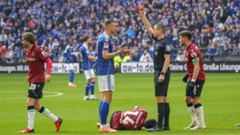 Schalkes bittere Dzeko-Wahrheit: Rote Karte und mögliche Sperre erschüttern Aufstiegskampf