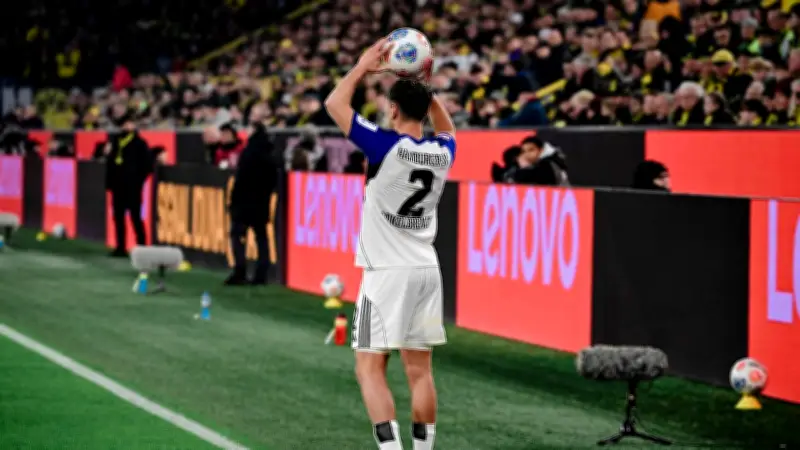 Schiedsrichter-Fehler kostet HSV Punkt in Dortmund: Regeländerung ab nächster Saison