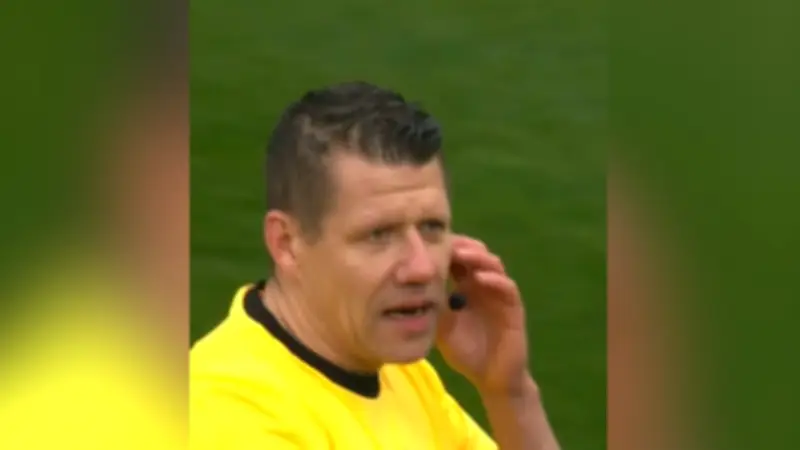 Schiedsrichter Ittrich irritiert im Derby: „Hört man mich überhaupt?“