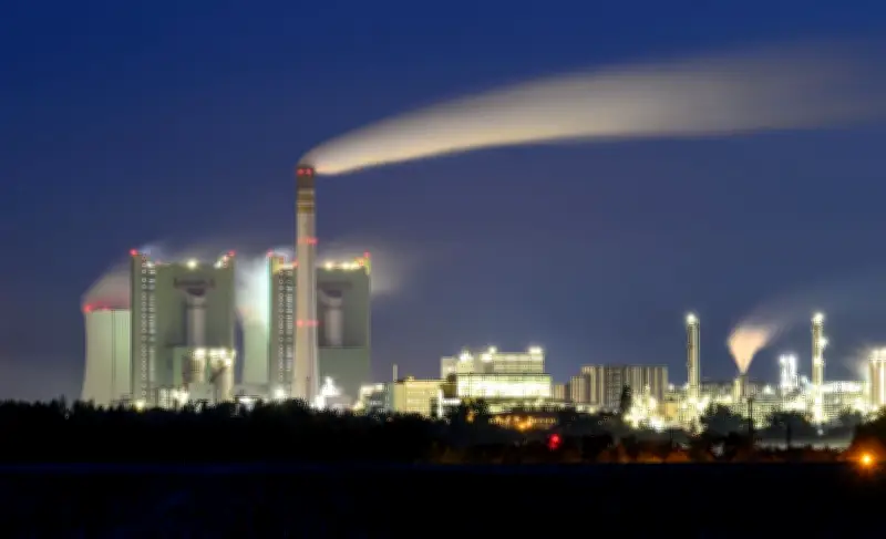 Schkopau: Erste Genehmigung für neues Gas- und Dampfturbinenkraftwerk erteilt