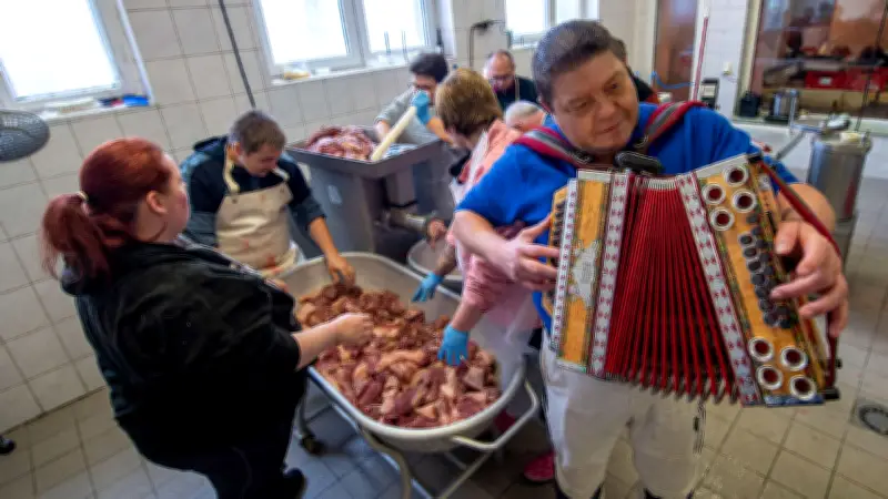 Schlacht-Hotel in Thüringen: Übernachtung mit Frühstück und Schweine-Schlachtung