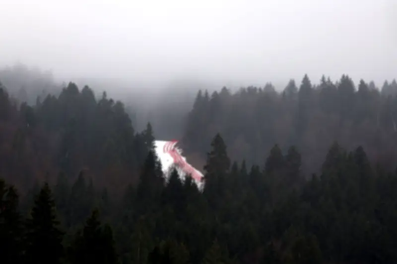 Schlechte Sicht in Garmisch: Weltcup-Super-G der Männer abgesagt