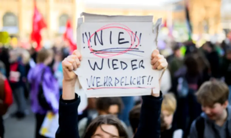 Schülerproteste gegen Wehrdienst: Hunderte demonstrieren im Nordwesten Deutschlands