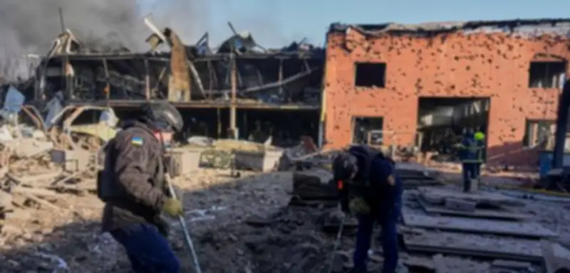 Schwere russische Luftangriffe auf Kyjiw: Vier Tote und zahlreiche Verletzte