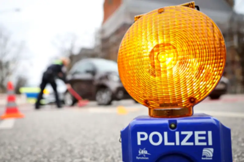 Schwerer Fahrradunfall in Bad Laer: 78-Jähriger ohne Helm bei Kollision verletzt