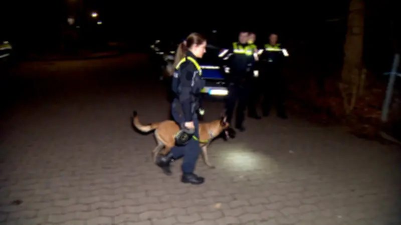 Schwerer Messerangriff in Walsrode: 27-Jährige vor Schule niedergestochen