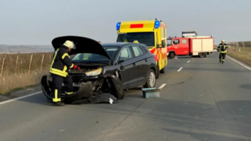 Schwerer Unfall auf B 80 bei Aseleben: Zwei Personen mit Verletzungen - Straße voll gesperrt