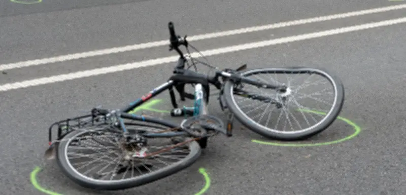 Schwerer Unfall in Röblingen am See: Radfahrerin von Auto erfasst und schwer verletzt