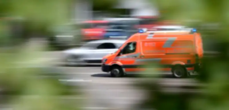 Schwerer Unfall in Weil der Stadt: Seniorin zweimal vom selben Auto erfasst