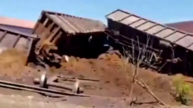 Schweres Zugunglück in Mexiko: Ermittler prüfen Sabotage-Verdacht nach tödlichem Unfall