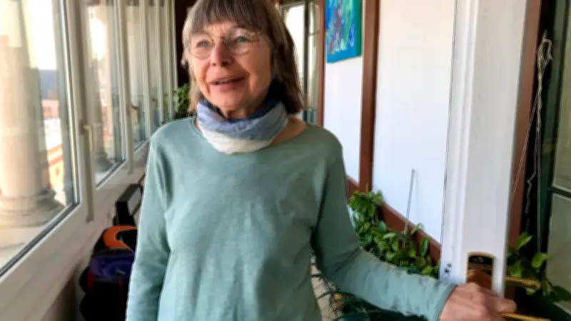 Schwerinerin dokumentiert bewegende Familiengeschichte: Vaters Flucht und Rückkehr in die DDR