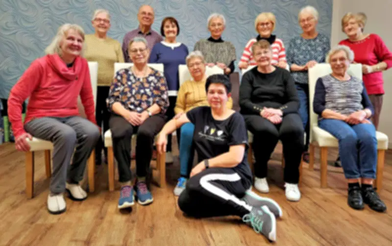 Seniorengymnastik in Köthen: Training mit Dominik Defée begeistert ältere Generation
