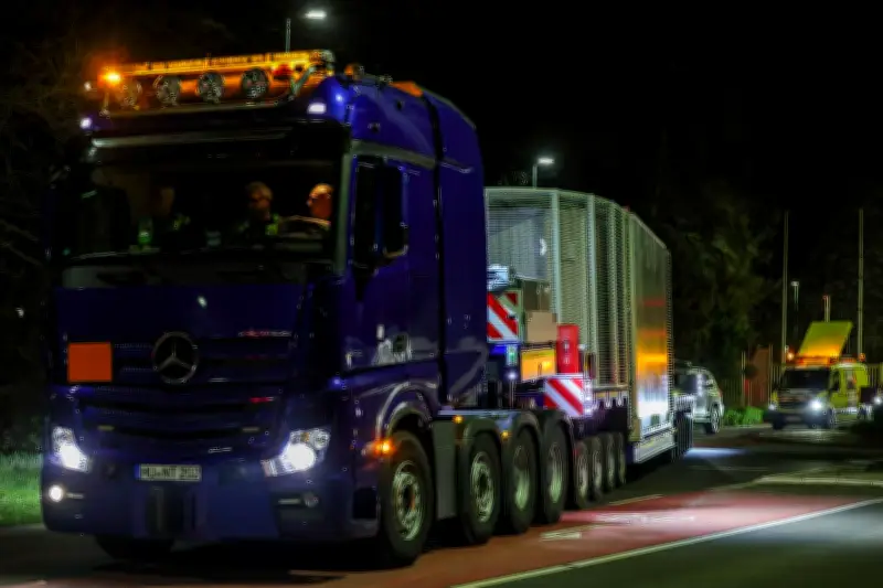 Serie von Atommüll-Transporten durch NRW gestartet: 152 Castoren unterwegs nach Ahaus