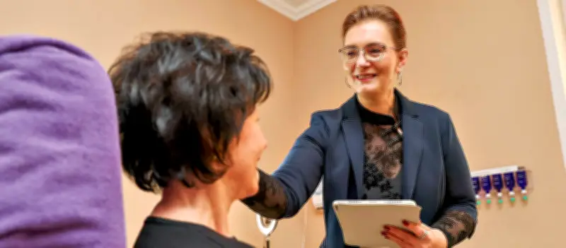 Silke Thalheims Cosmetic Atelier: 25 Jahre Kosmetik in Weißenfels mit Fokus auf Wohlbefinden