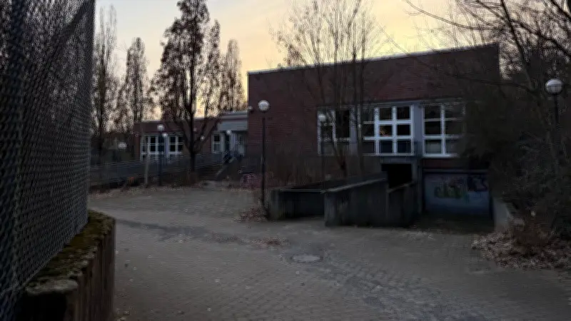 Skandal in Berliner Jugendzentrum: Vergewaltigungsvorwürfe und Vorwurf des Täterschutzes