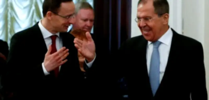 Skandal vor Wahl: Ungarns Außenminister soll Russland Gefälligkeiten bei EU-Sanktionen versprochen haben