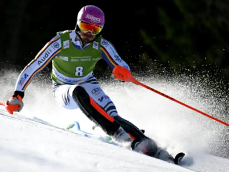 Slalom in Kranjska Gora: McGrath führt vor Braathen, Straßer auf Rang zehn