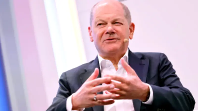 Sloterdijk rechnet mit Scholz ab: „Taube Nuss“ und Kritik an Merkel