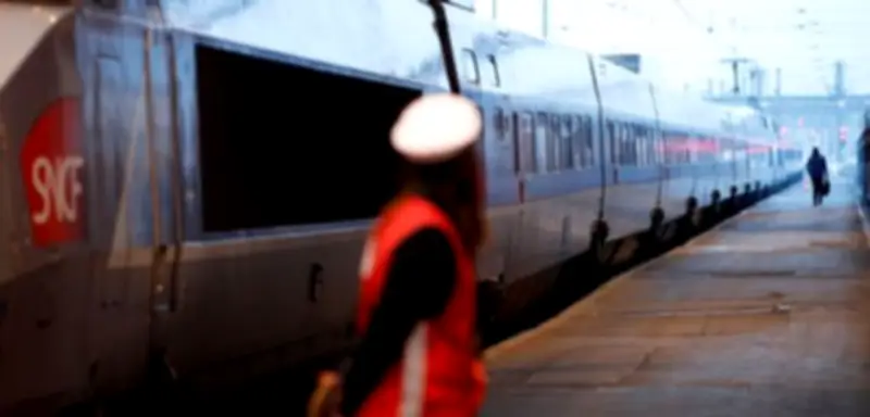 SNCF-Eleganz-Leitfaden mit Figurtipps löst Gewerkschaftsstreit in Frankreich aus