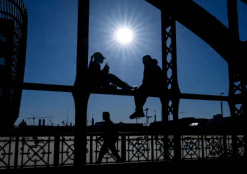 Sommerzeit bringt Extra-Stunde Tageslicht: So nutzen Sie die hellen Abende optimal