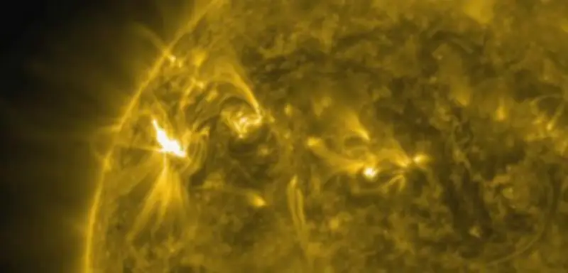 Sonnenstürme verzerren Radiowellen: Neue Studie erklärt Schweigen im All