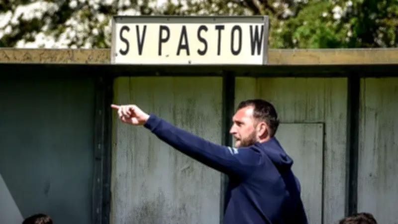 Spannung in der Fußball-Landesklasse I: Teams kämpfen um Punkte und große Ziele in Rostock