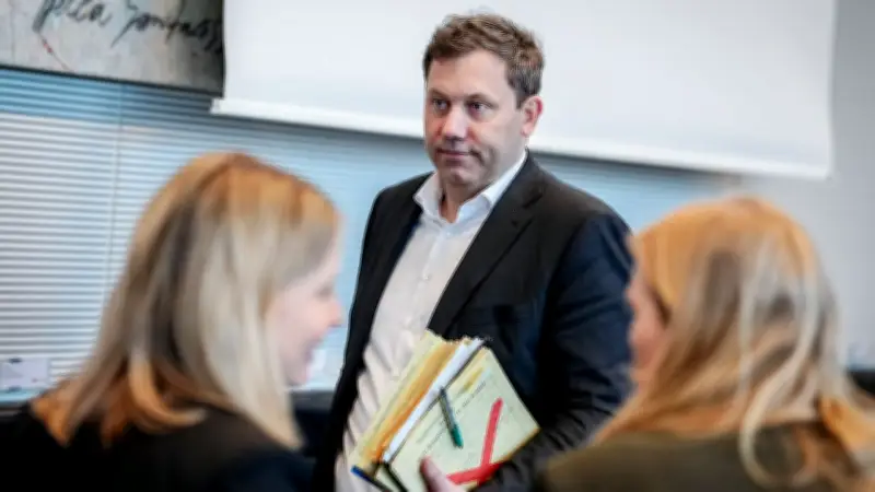 SPD-Chef Klingbeil plant Steuerreform: Ehegattensplitting soll abgeschafft werden