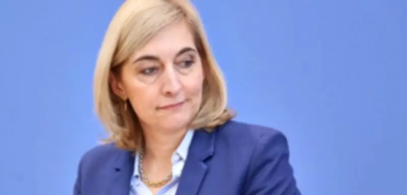 SPD drängt Gesundheitsministerin Warken bei Krankenkassenreform zur Eile