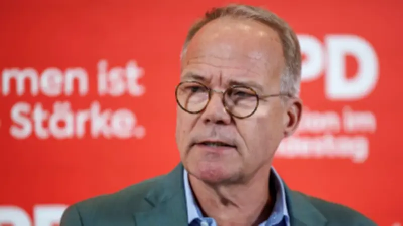 SPD-Fraktionschef Miersch fordert gesetzliche Termin-Garantie: Maximal drei Wochen Wartezeit für Facharzt