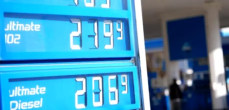 Spritpreise über zwei Euro: Streit um Entlastungen und Comeback der Spritpreisbremse