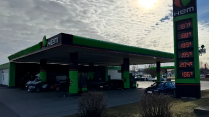 Spritpreise in Neubrandenburg erreichen Rekordhöhen – Krieg im Nahen Osten treibt Kosten