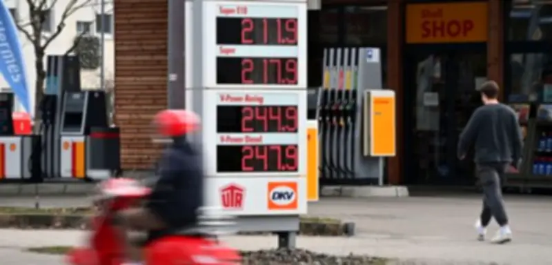 Spritpreise steigen trotz fallender Öl- und Gaspreise nach Iran-Krieg