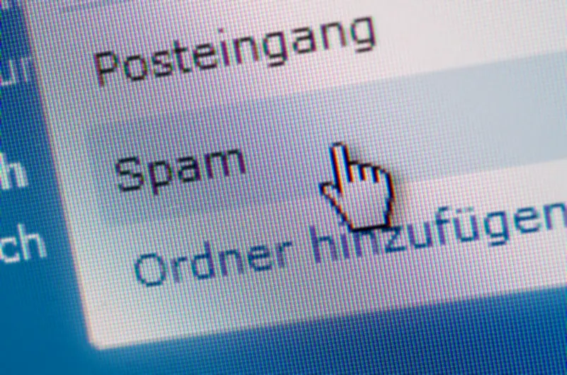 Spritspar-Dongles als Betrug entlarvt: Kleine Stecker, große Lügen