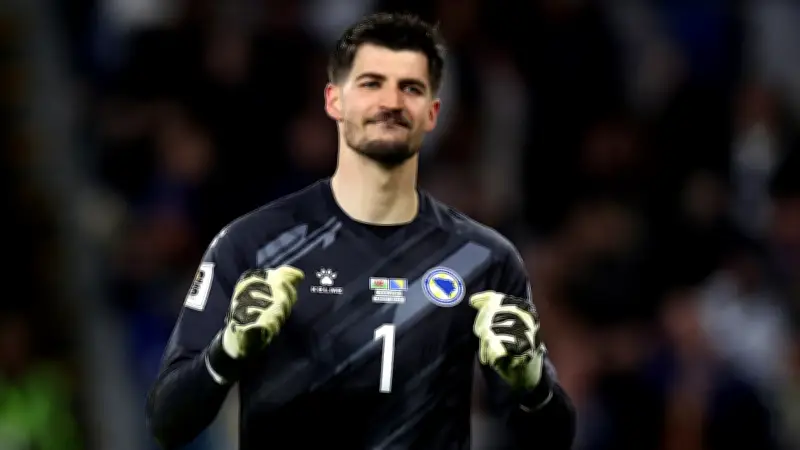 St. Paulis Torwart Vasilj vor WM-Kracher: Italien-Video motiviert Bosnien-Herzegowina